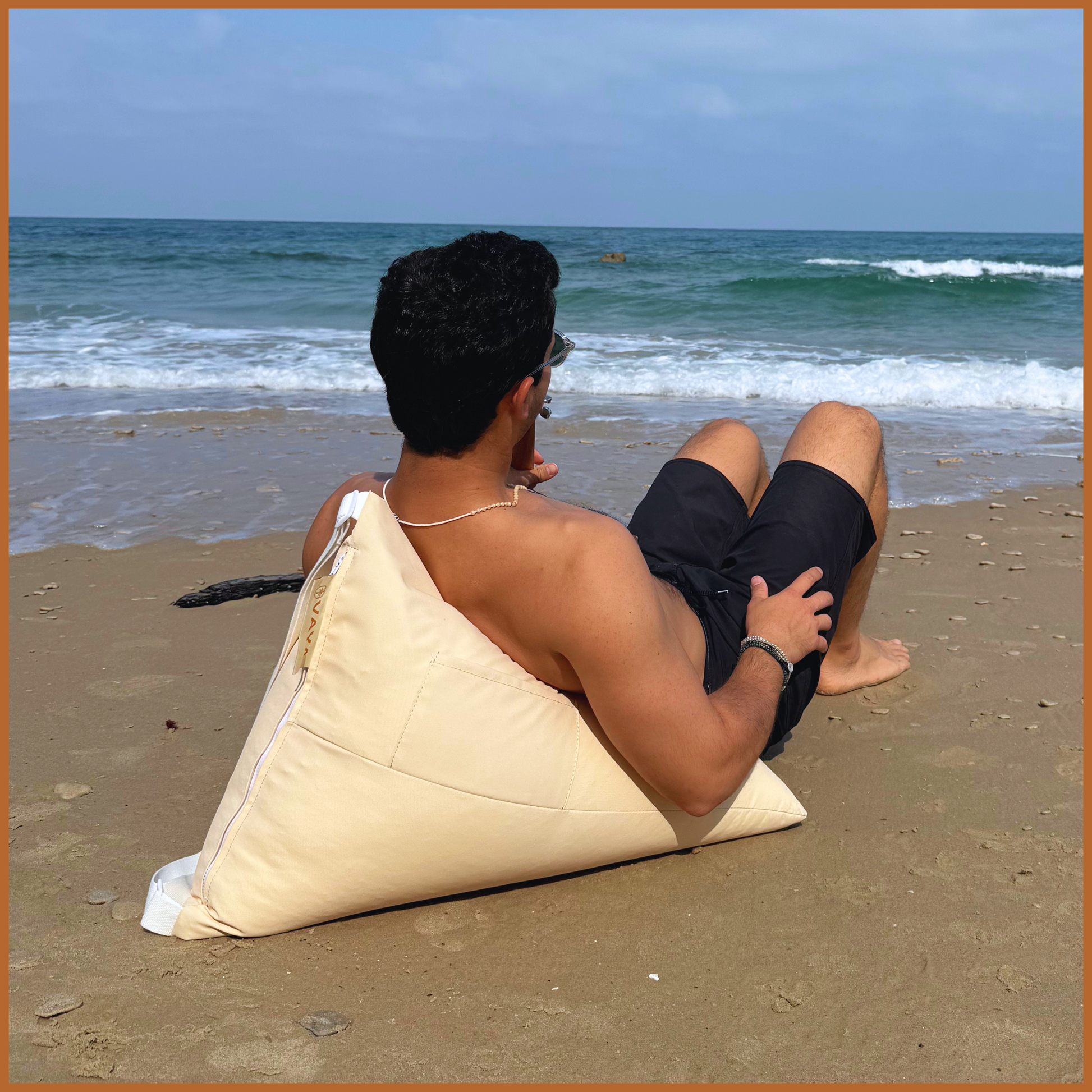 אביזרי חוף VAYA – פוף ים מעוצב